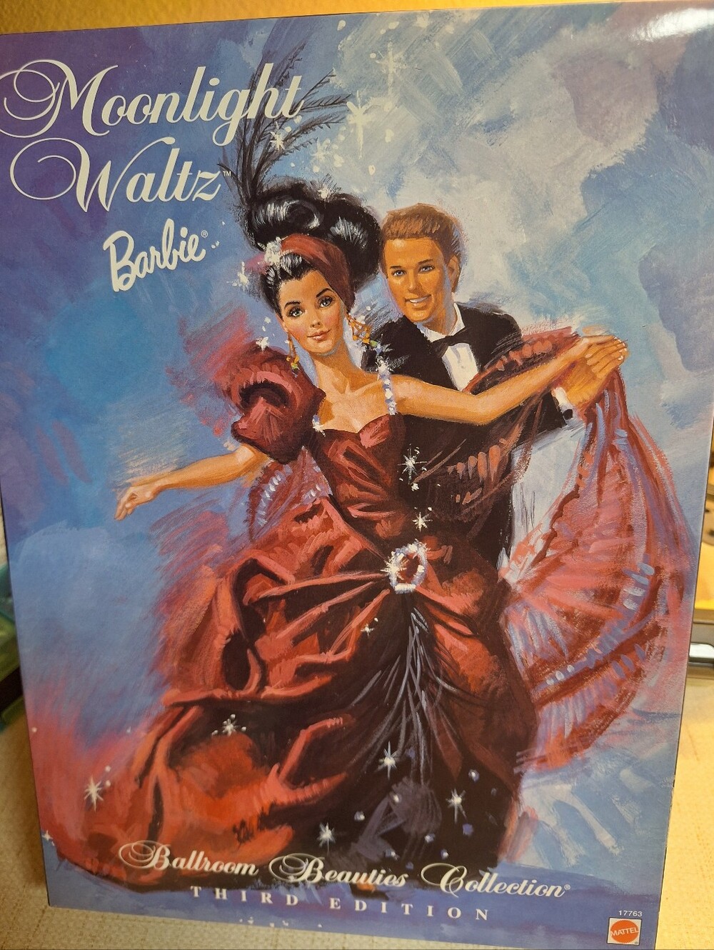 1997 Moonlight Waltz Barbie Doll In Burgandy Dress New In Box - Picture 3 of 4